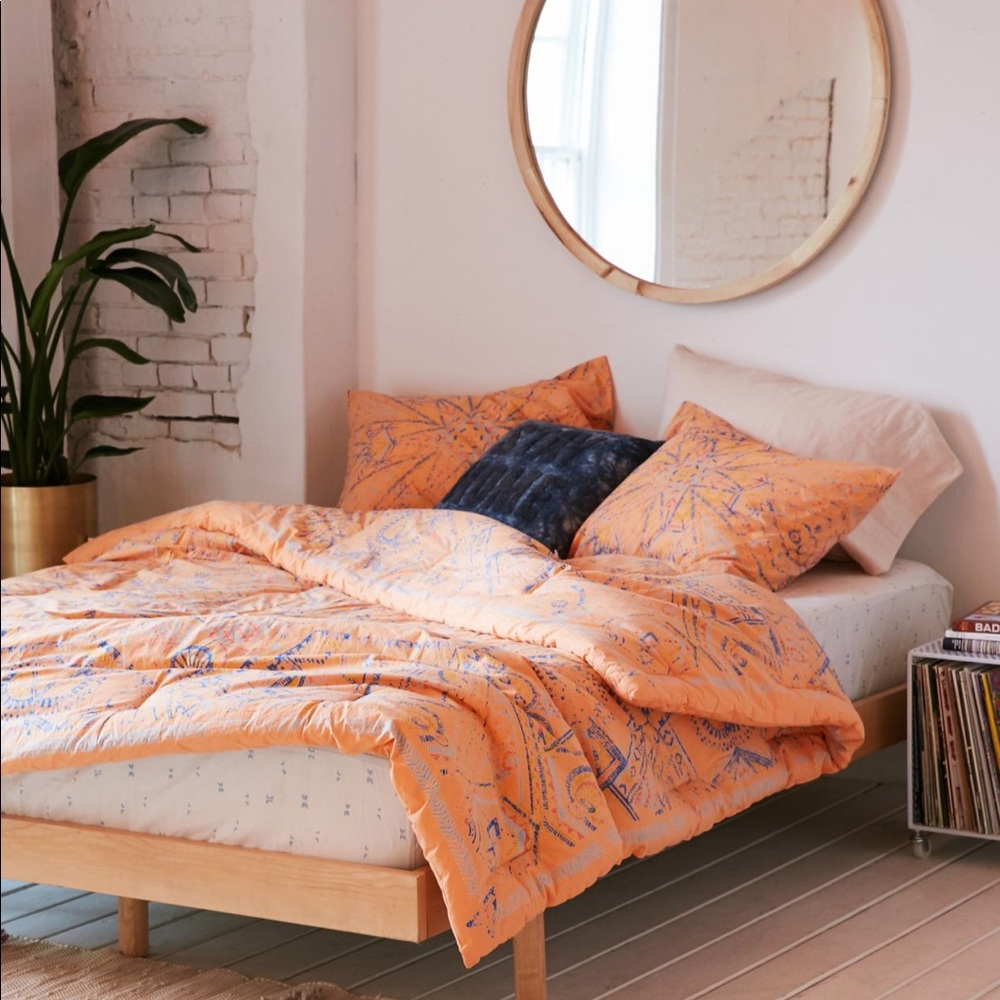 Brand New Urban Outfitter Bedding Set